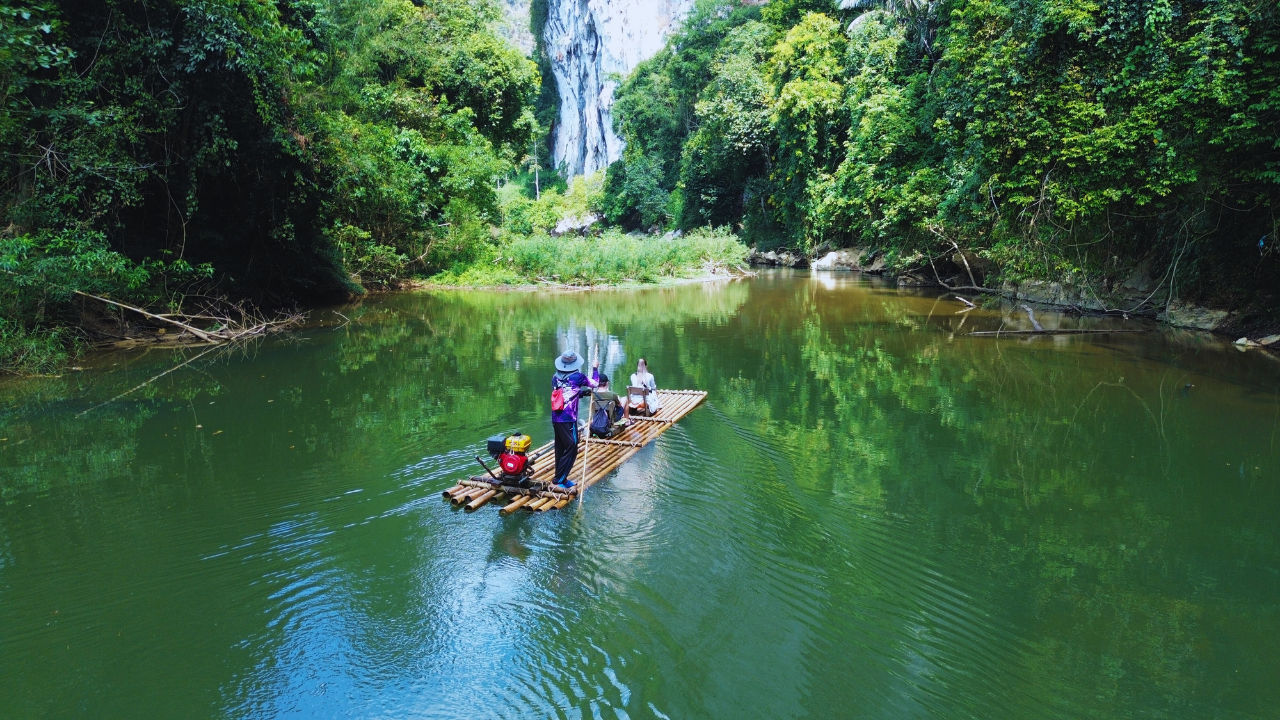 Khao Sok – Adventure in Thailand's Oldest Rainforest