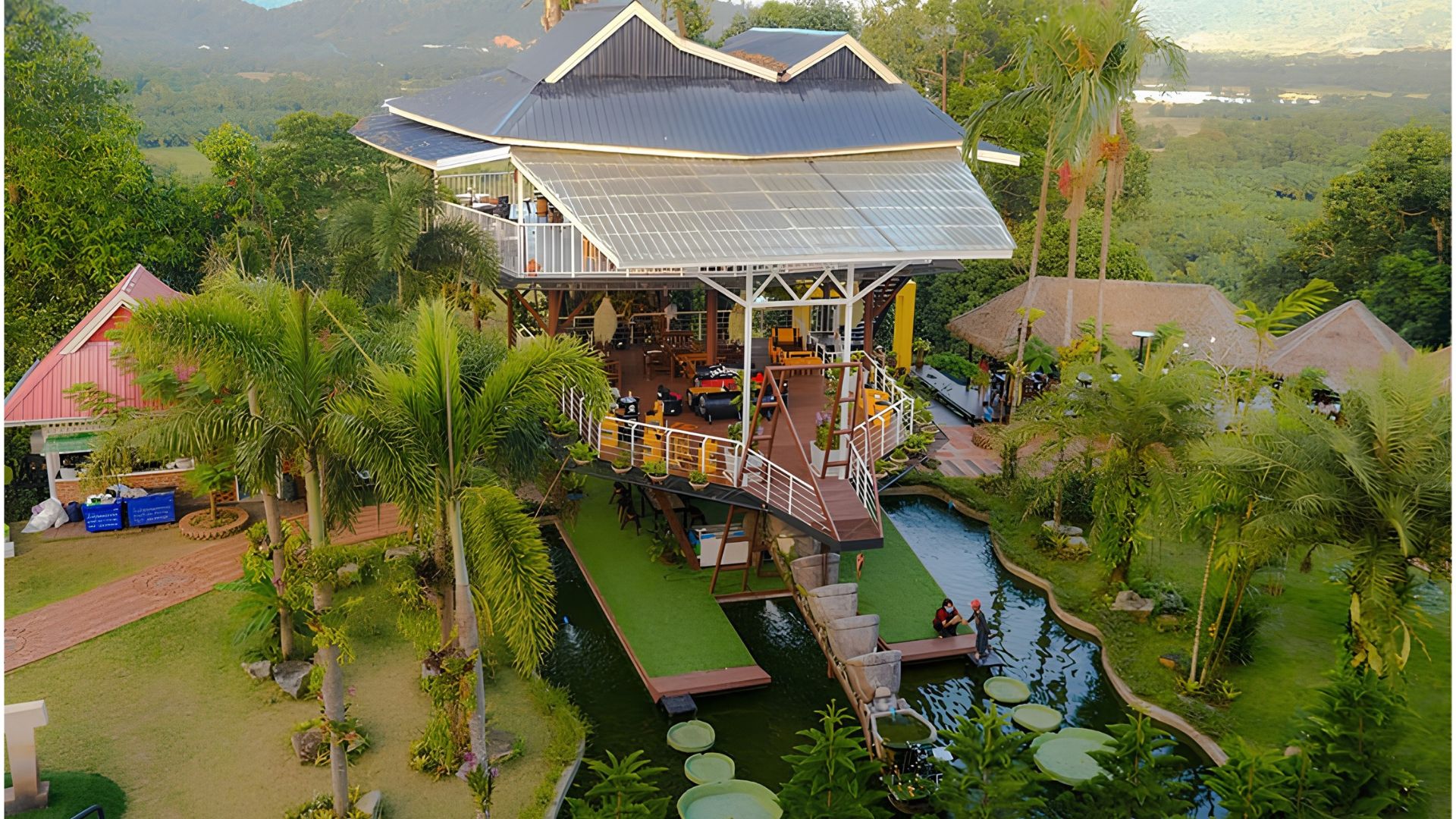 Dredger Cafe